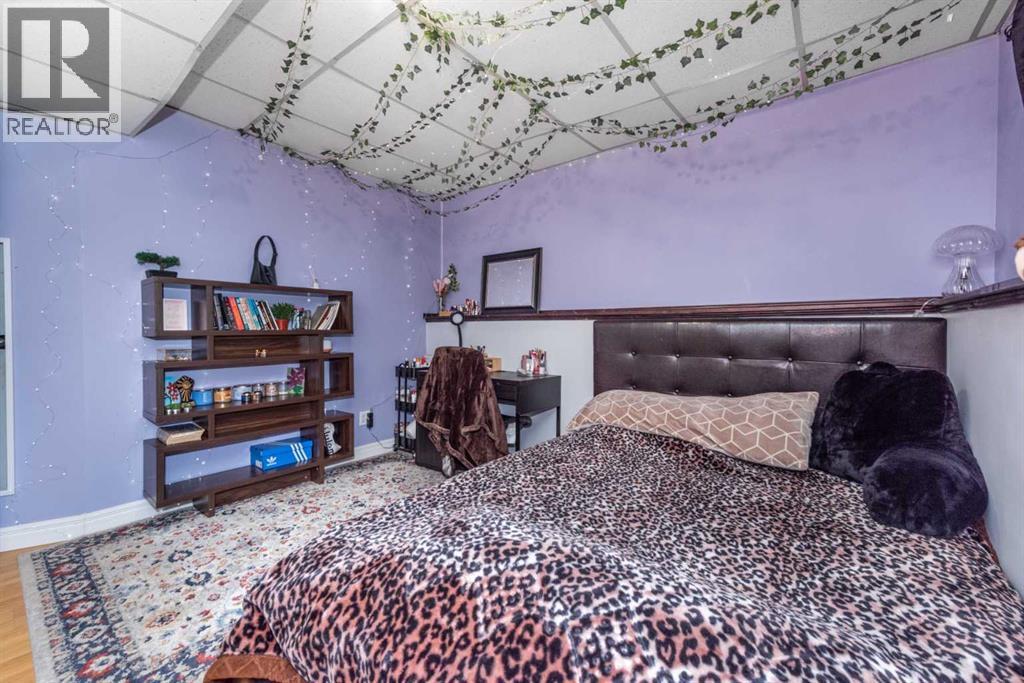 Single Family House Bi-level for Sale in  Whitehaven Road NE Whitehorn Calgary 