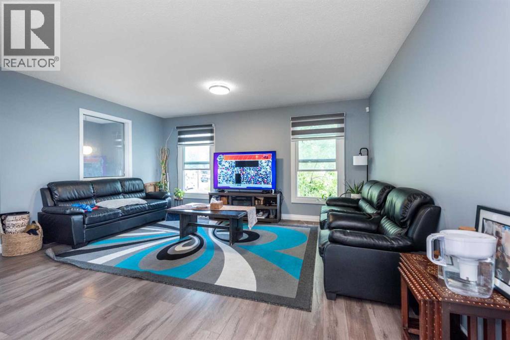 Single Family House Bi-level for Sale in  Whitehaven Road NE Whitehorn Calgary 