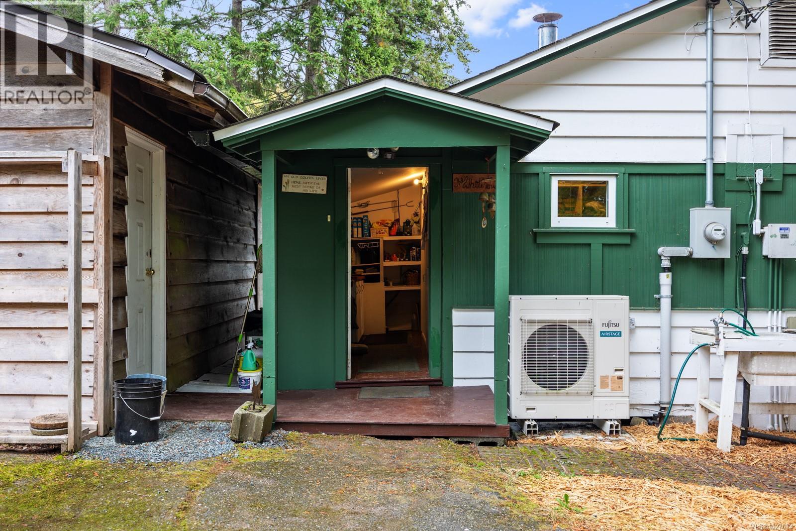 3296 Denman Rd - 28