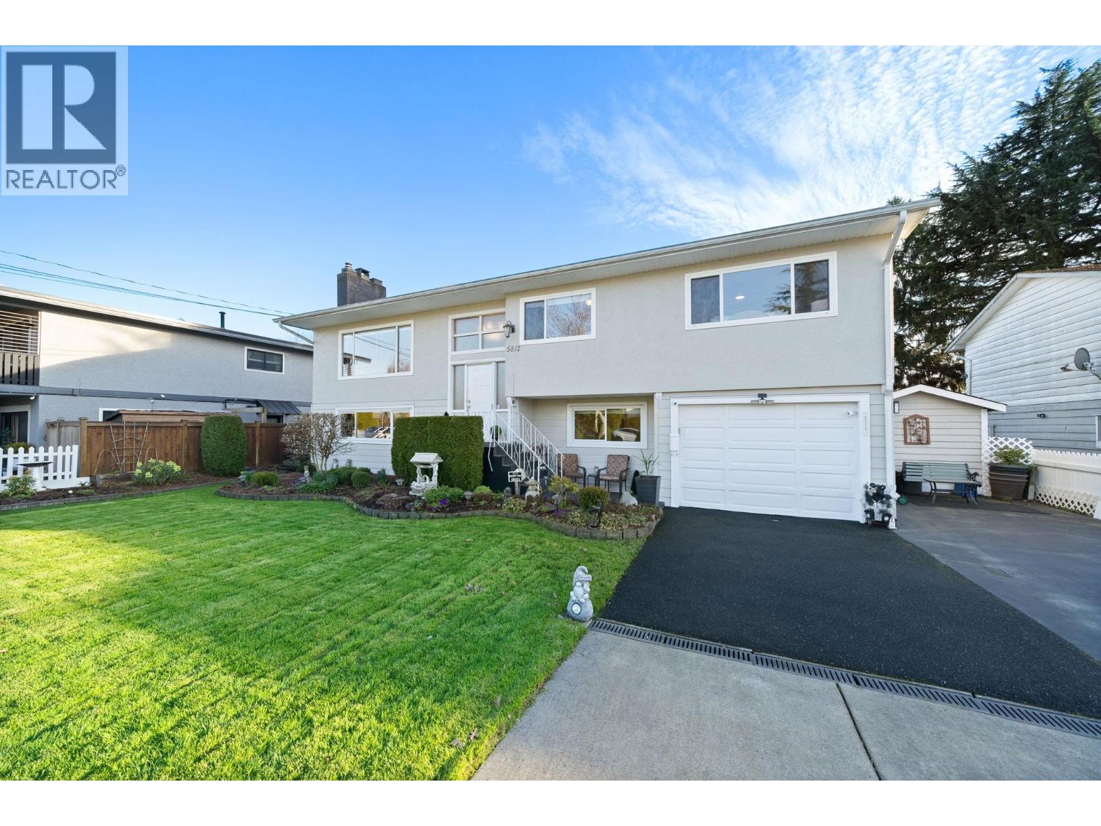 5812 48A Avenue, Delta