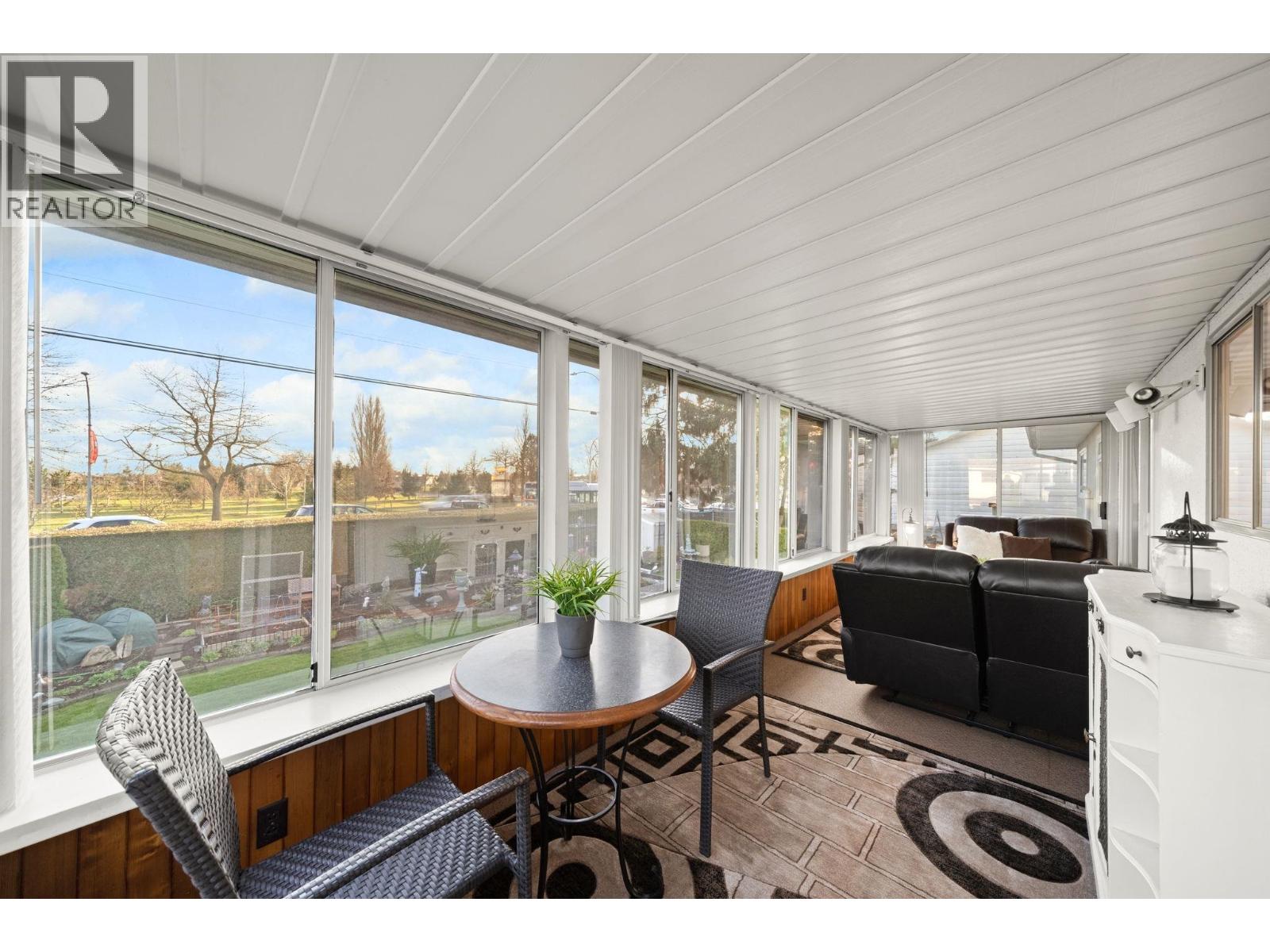 5812 48A Avenue, Delta