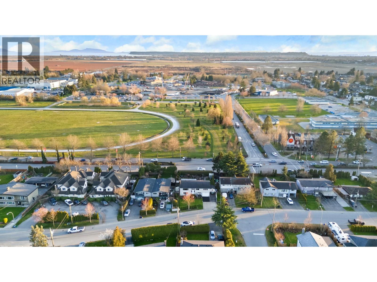 5812 48A Avenue, Delta