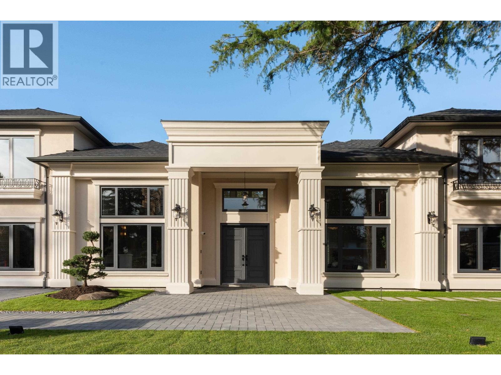 9640 PINEWELL Crescent, Richmond