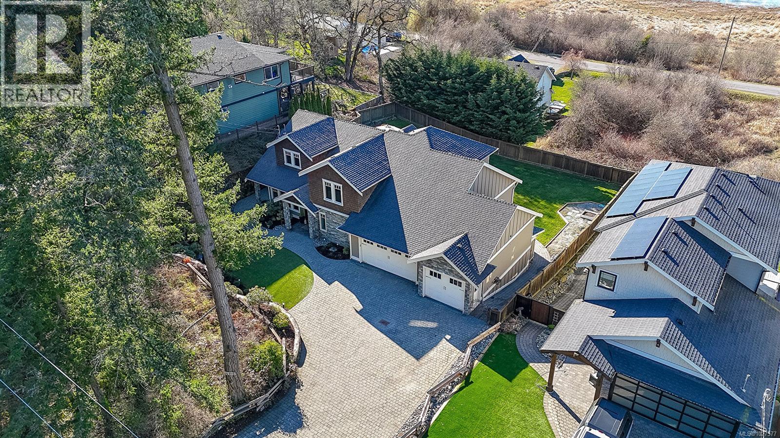  4148 Holland Avenue, Saanich