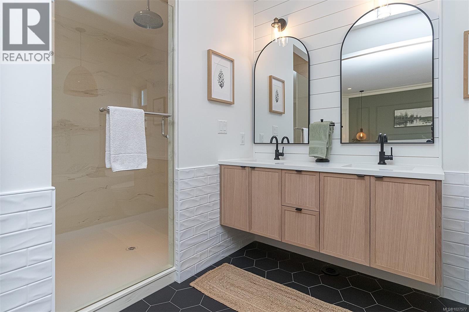  4148 Holland Avenue, Saanich