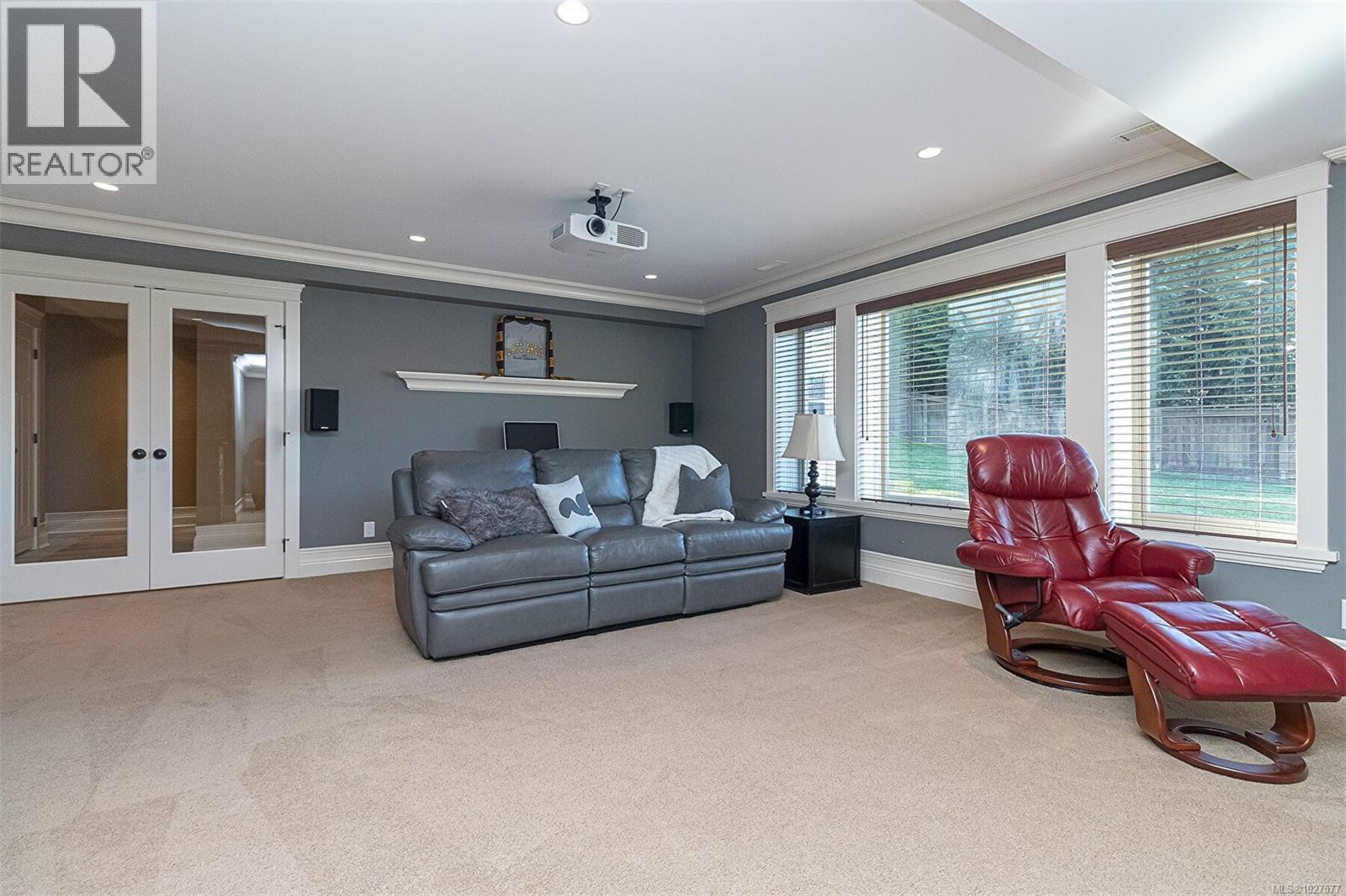  4148 Holland Avenue, Saanich