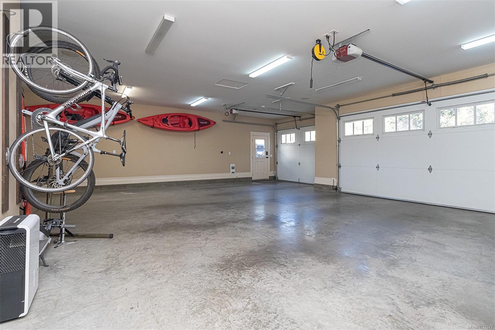  4148 Holland Avenue, Saanich