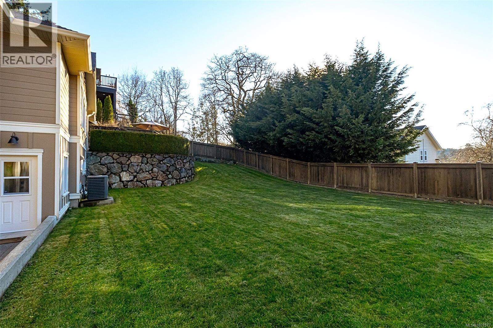  4148 Holland Avenue, Saanich