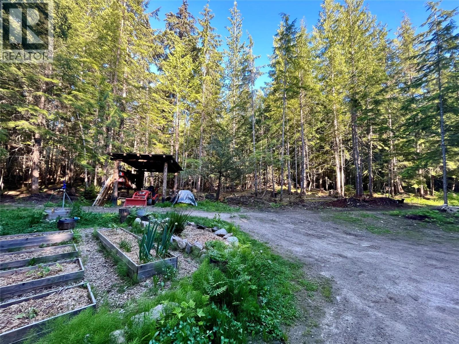 769 Beech Road, Nakusp