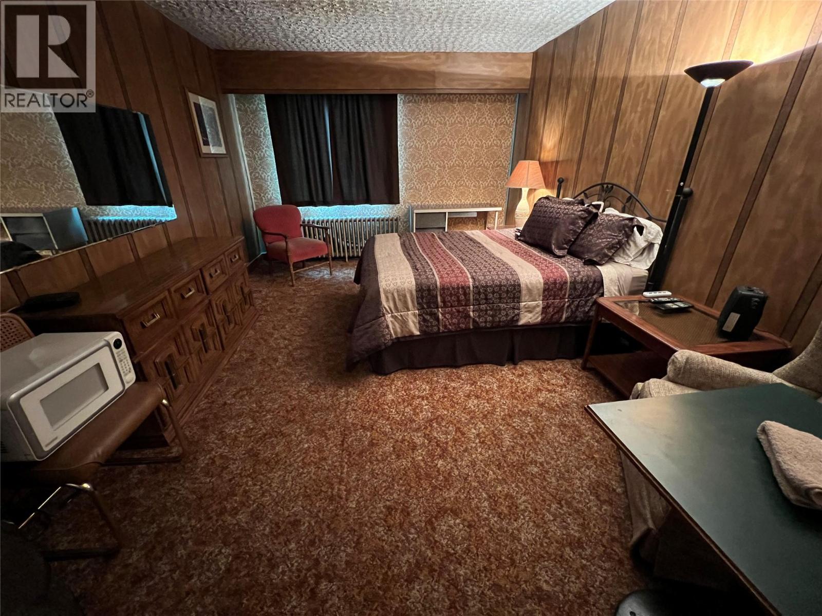 764 ROSSLAND Avenue, Trail