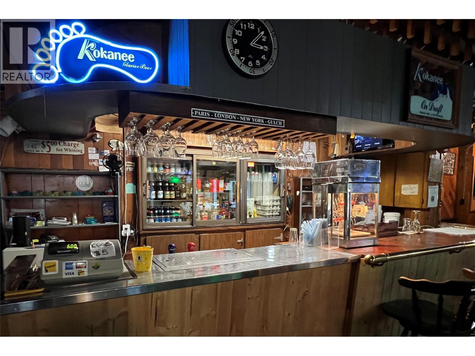 764 ROSSLAND Avenue, Trail