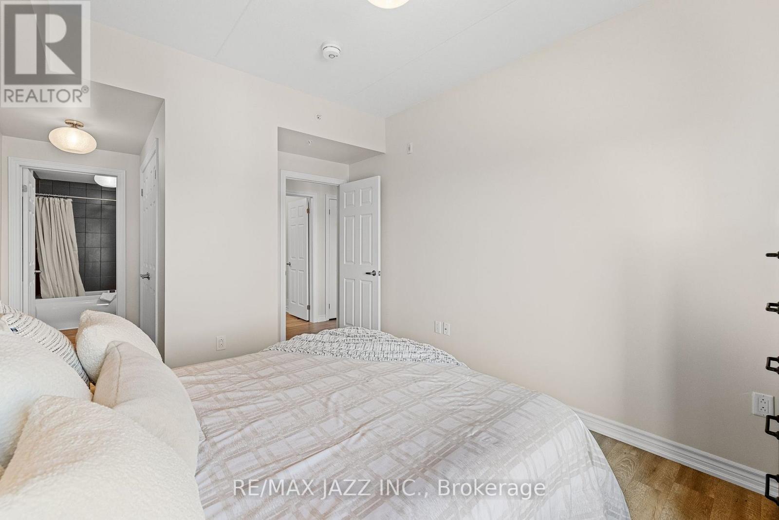 316 - 290 LIBERTY STREET N, Clarington (Bowmanville), Ontario, L1C0V5 — Photo 19