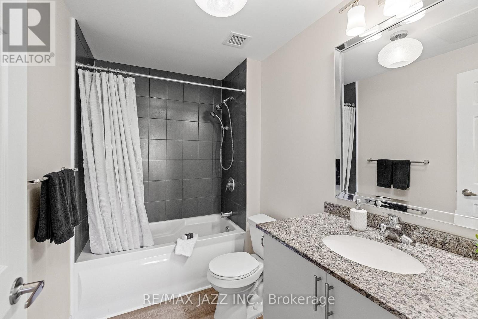 316 - 290 LIBERTY STREET N, Clarington (Bowmanville), Ontario, L1C0V5 — Photo 21