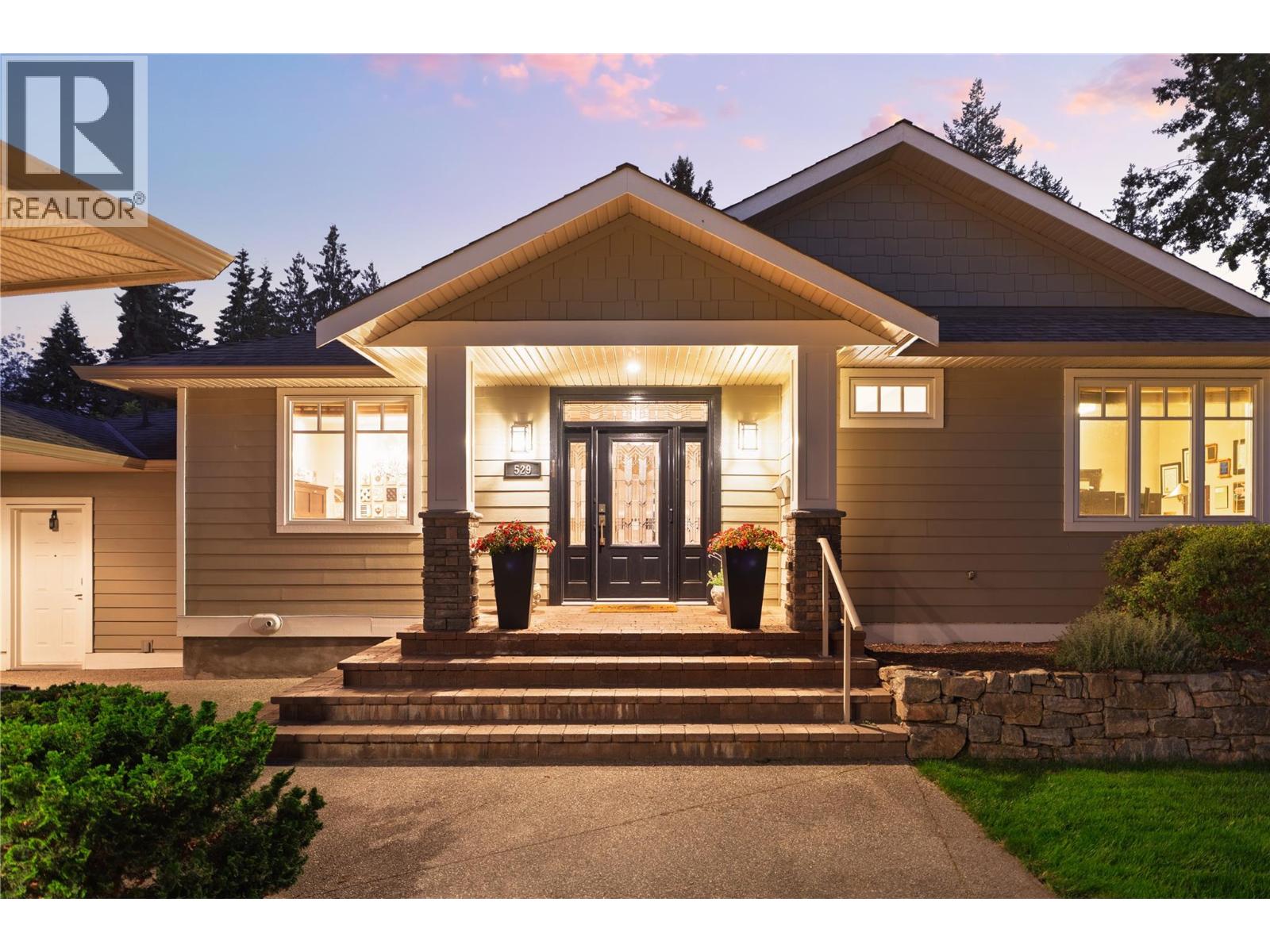  529 KNOWLES Road, Kelowna