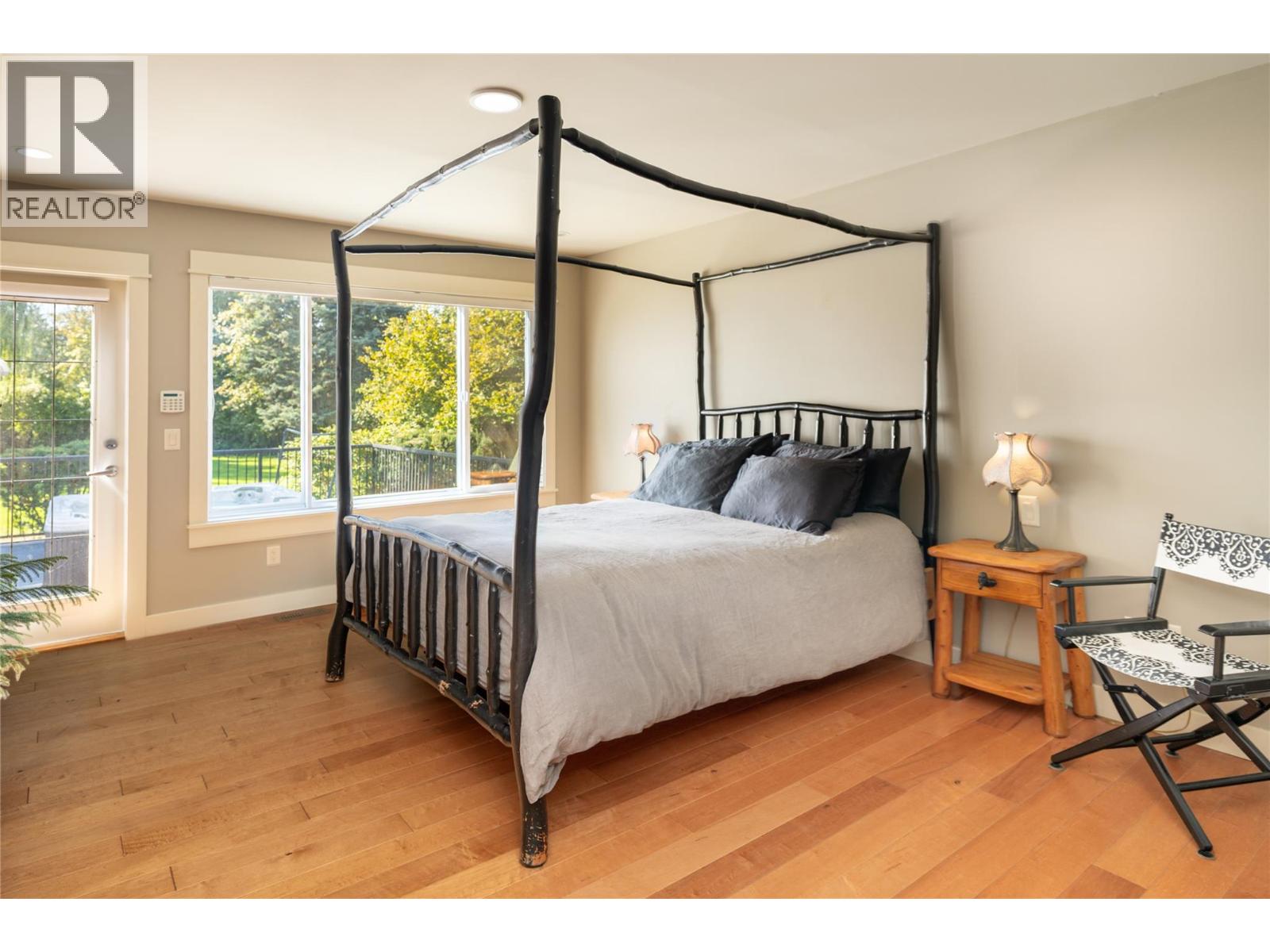  529 KNOWLES Road, Kelowna