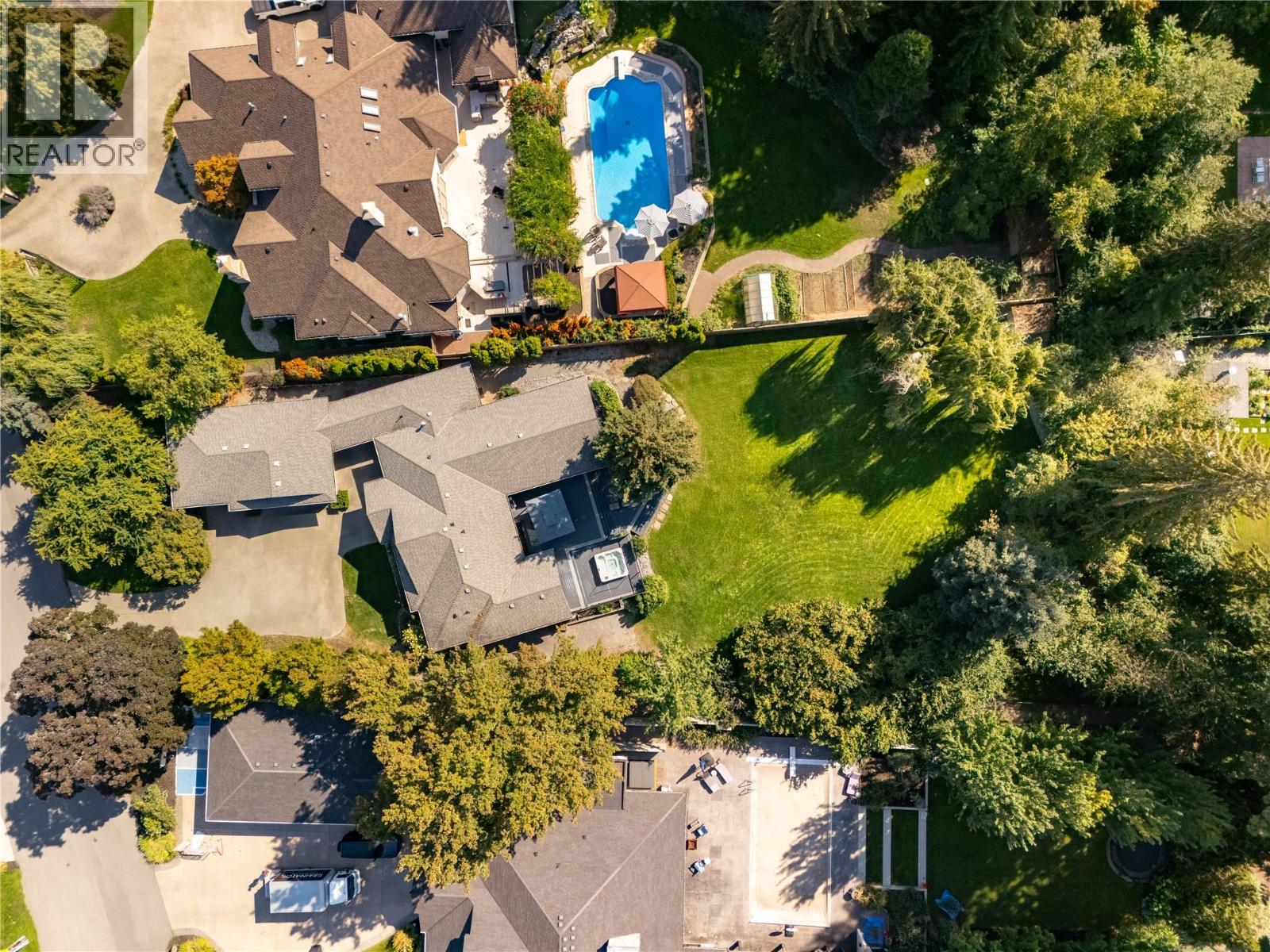  529 KNOWLES Road, Kelowna