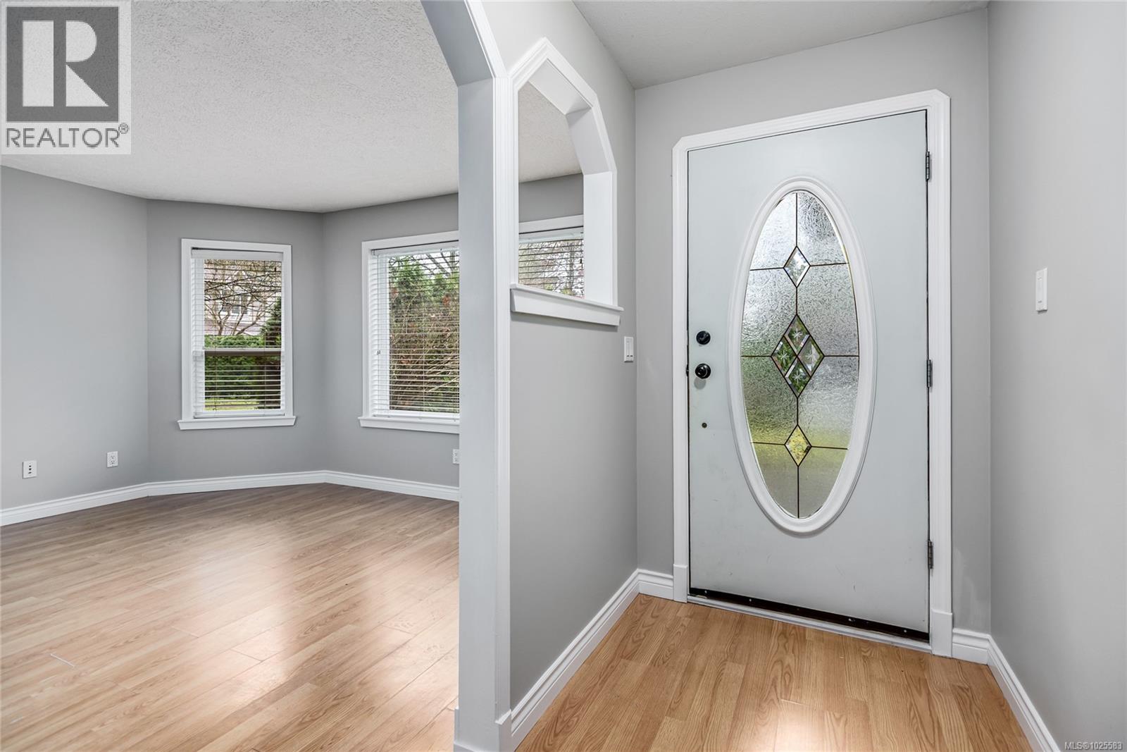 2260 TAMARACK DR - 13