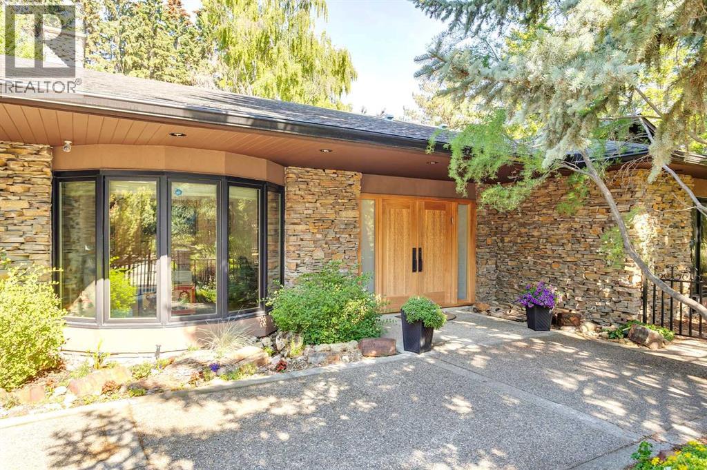 Single Family House Bungalow for Sale in  Eagle Ridge Place SW Eagle Ridge Calgary 