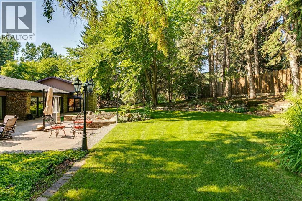 Single Family House Bungalow for Sale in  Eagle Ridge Place SW Eagle Ridge Calgary 