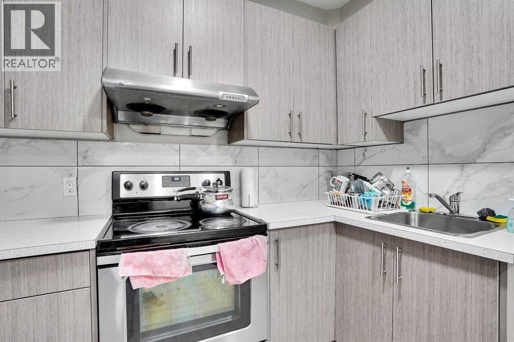 Single Family House 4 Level for Sale in  Saddlecrest Close NE Saddle Ridge Calgary 