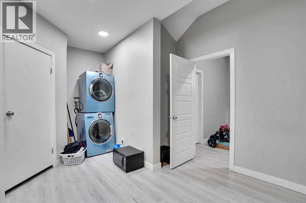 Single Family House 4 Level for Sale in  Saddlecrest Close NE Saddle Ridge Calgary 