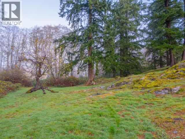 5875 FRASER STREET, Powell River