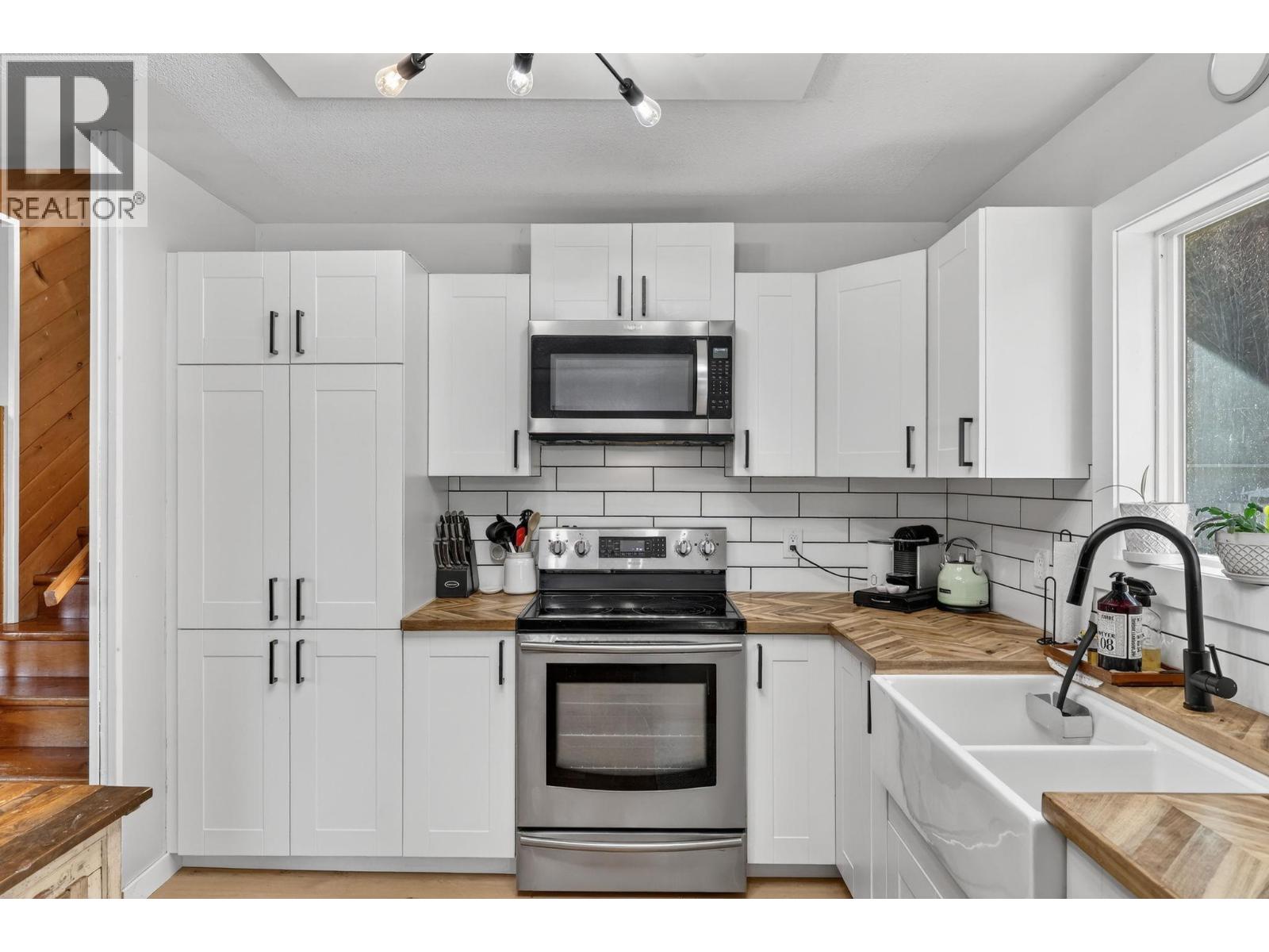 7312 Fintry Delta Road, Kelowna