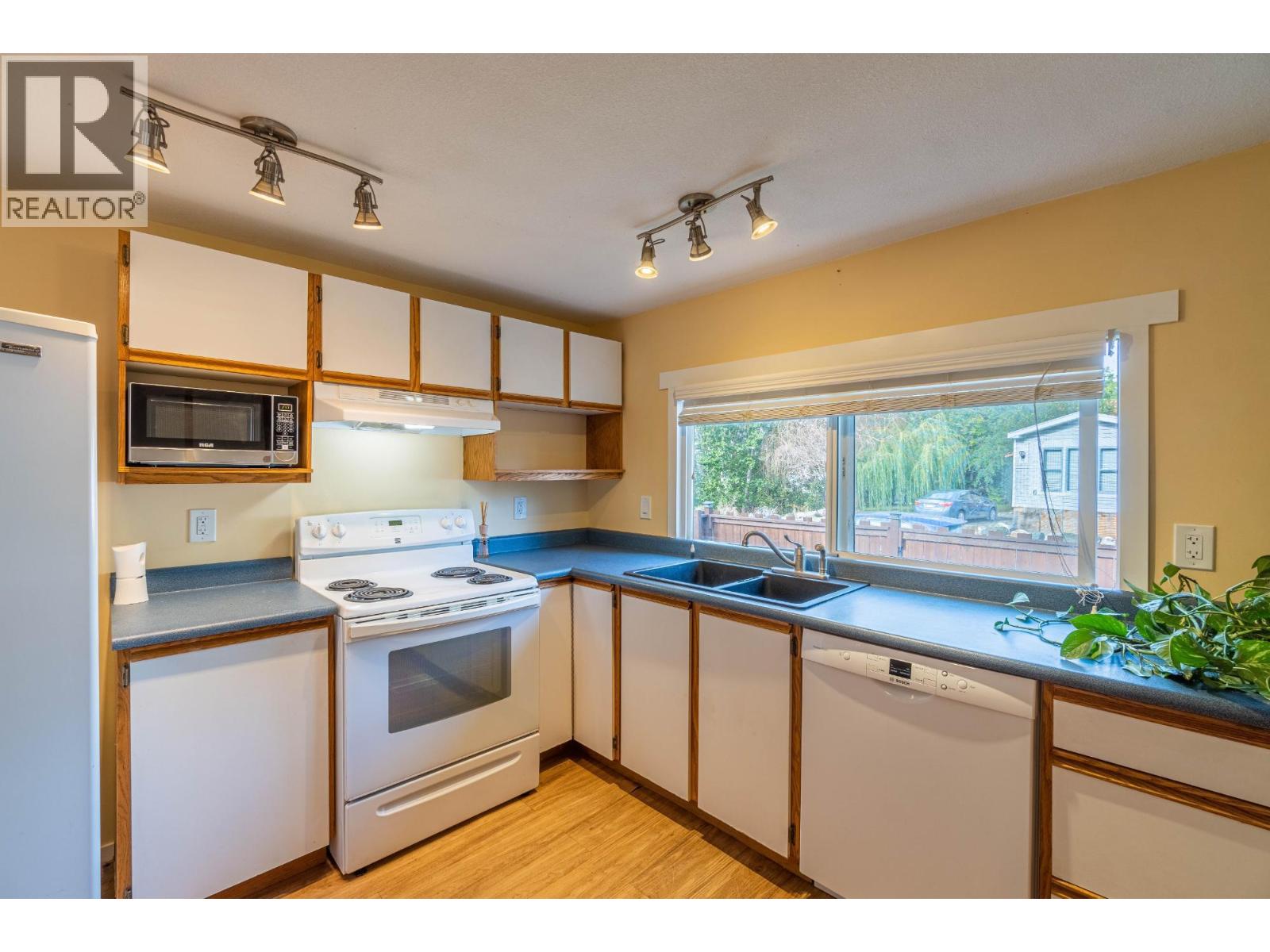 6911 SAVONA ACCESS Road Unit# 2, Kamloops