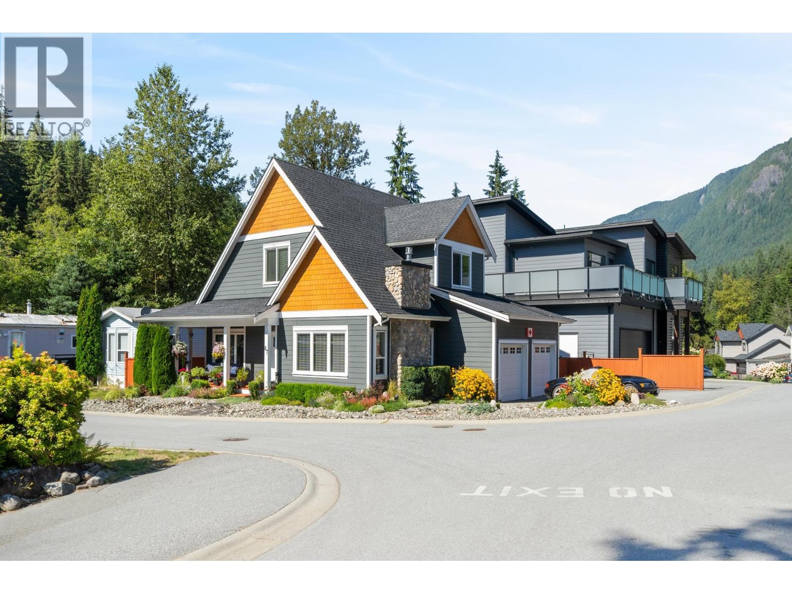 87 3295 SUNNYSIDE ROAD, Anmore