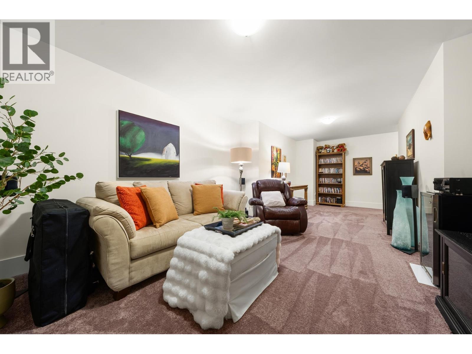 87 3295 SUNNYSIDE ROAD, Anmore