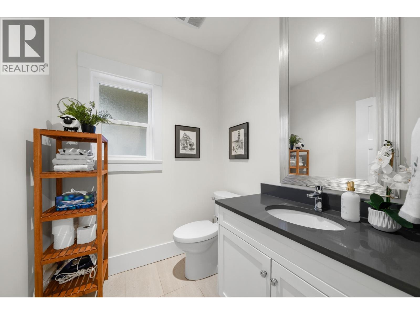 87 3295 SUNNYSIDE ROAD, Anmore