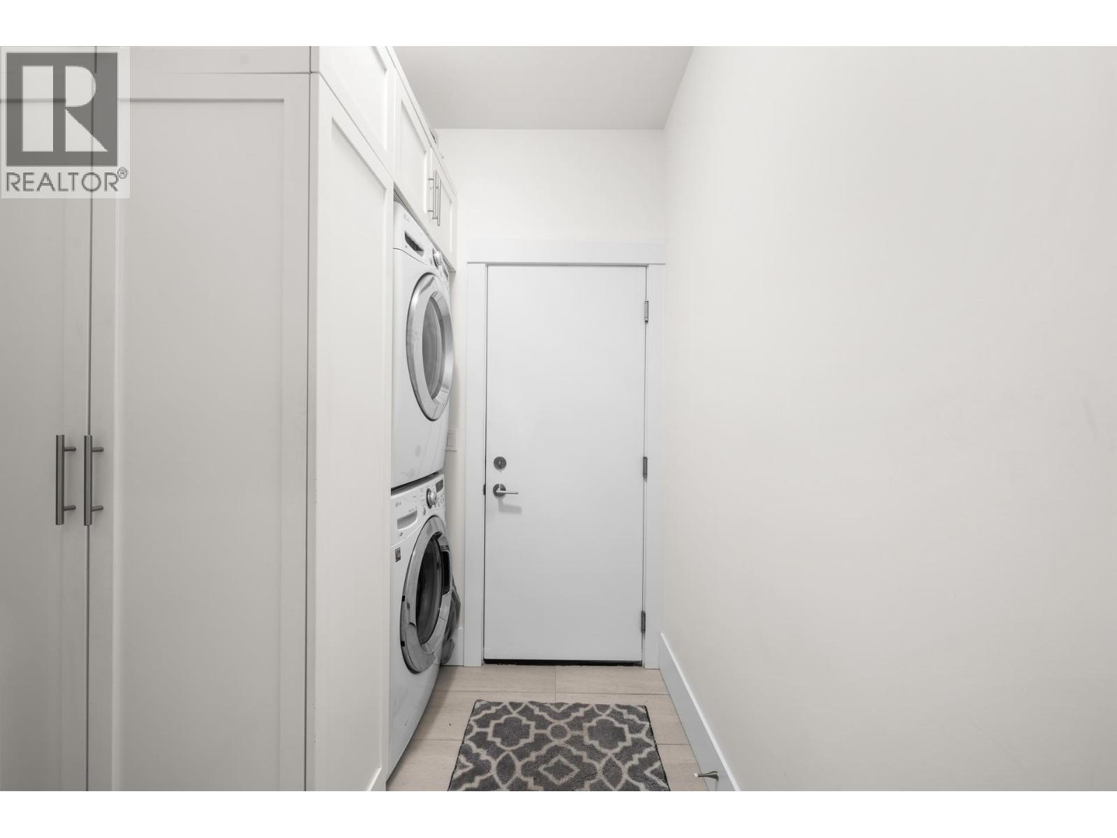 87 3295 SUNNYSIDE ROAD, Anmore