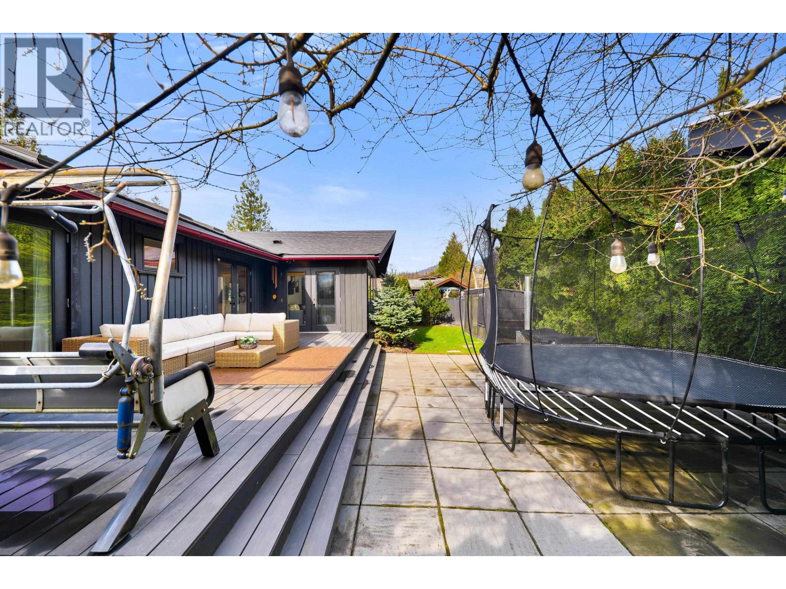 1518 EAGLE RUN DRIVE, Squamish