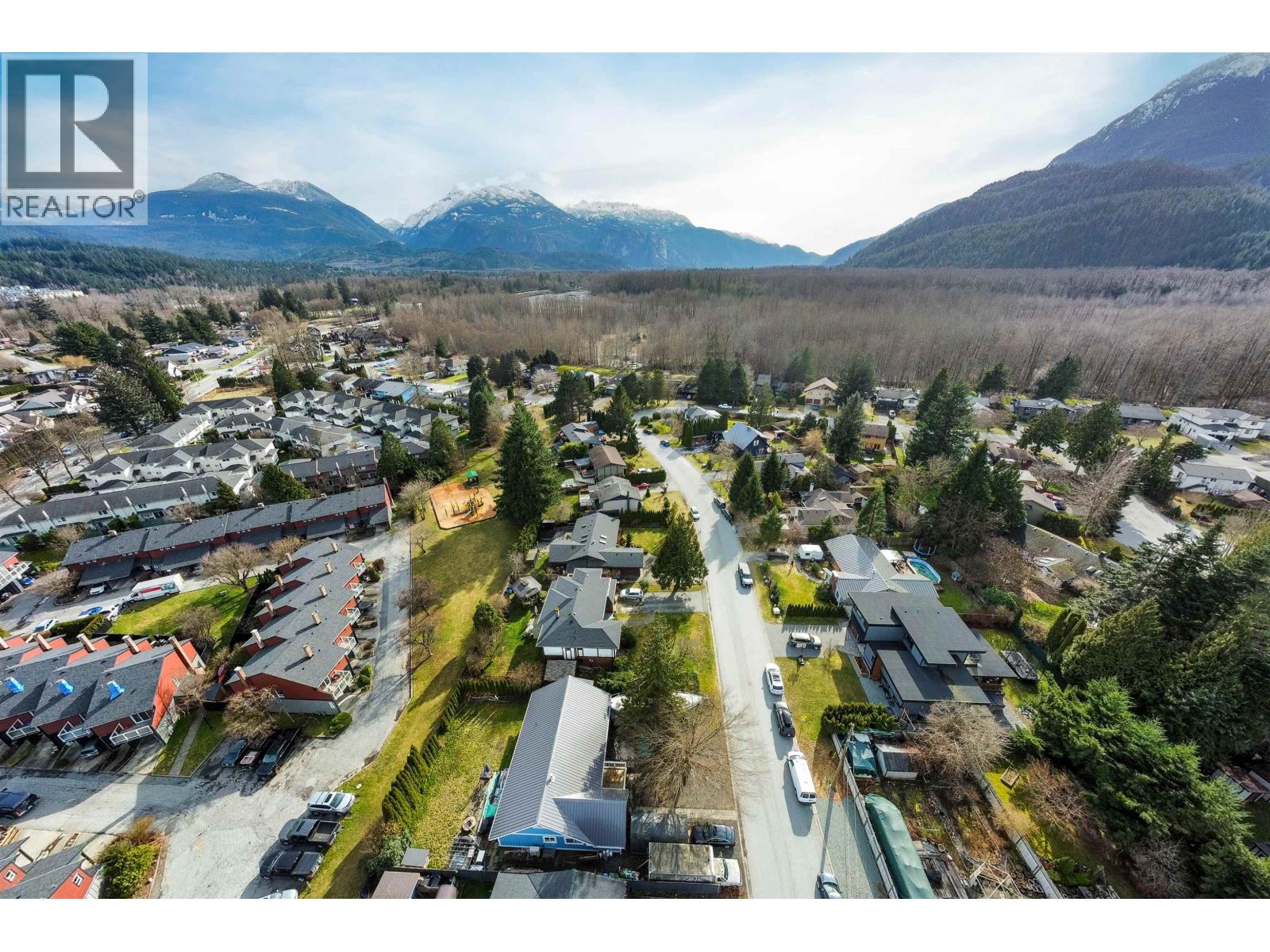 1518 EAGLE RUN DRIVE, Squamish