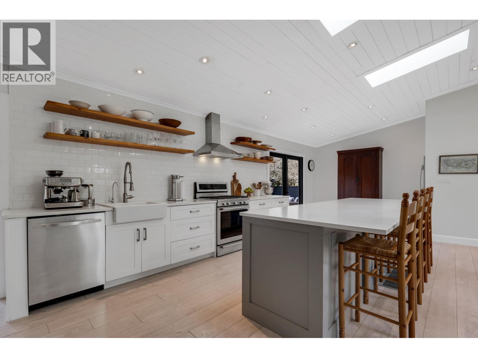 1518 EAGLE RUN DRIVE, Squamish