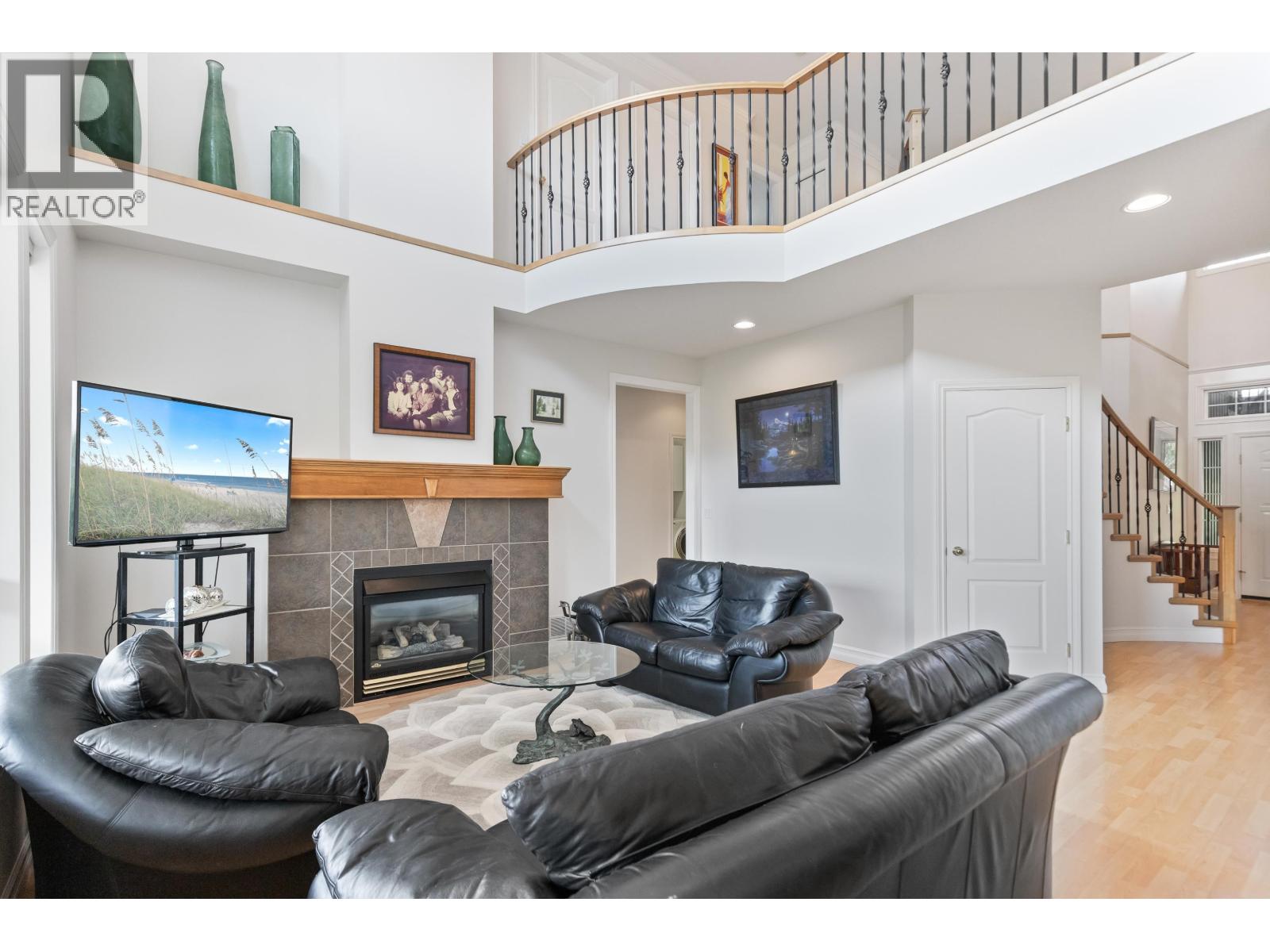 11728 CREEKSIDE STREET, Maple Ridge