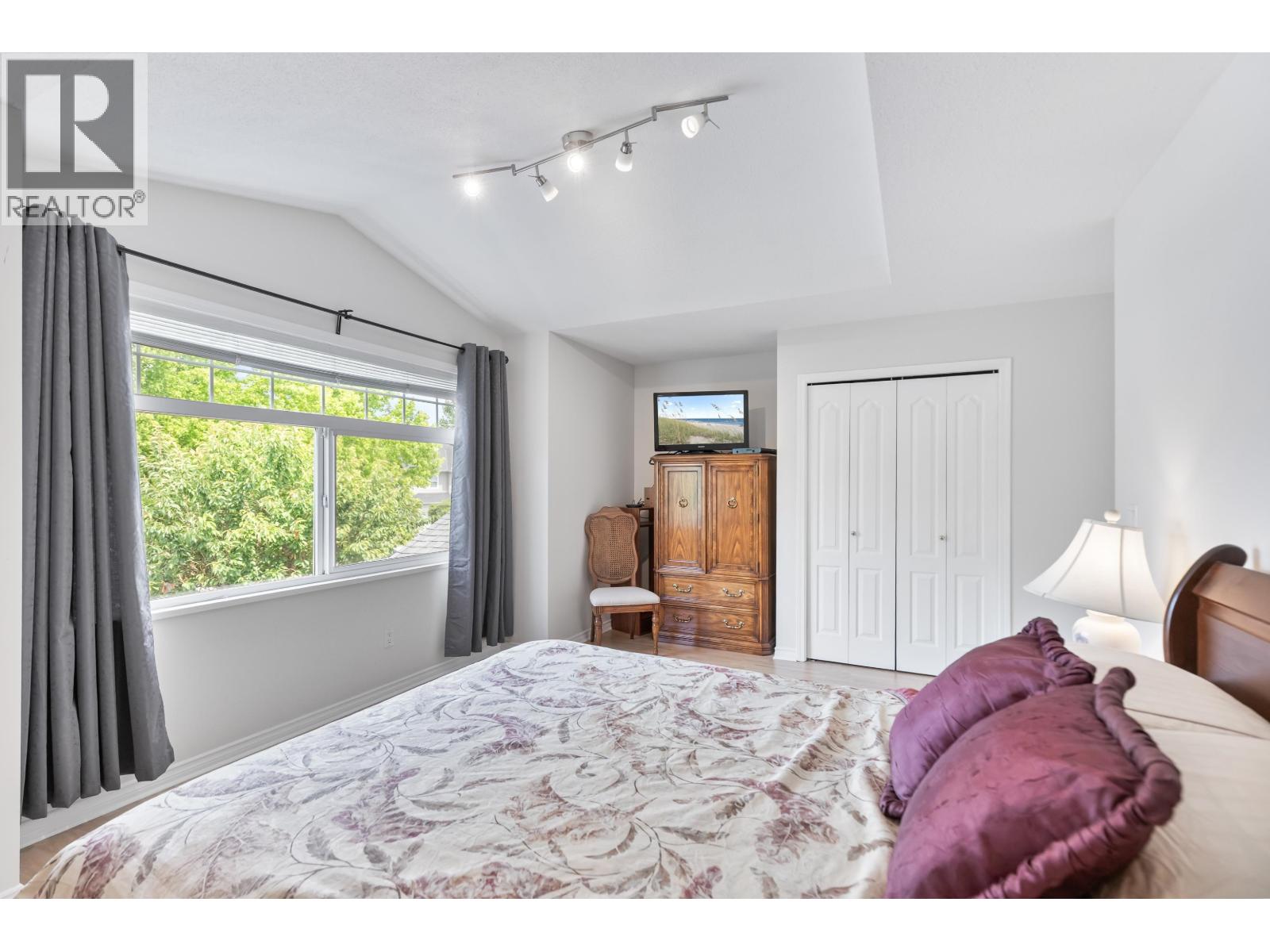 11728 CREEKSIDE STREET, Maple Ridge