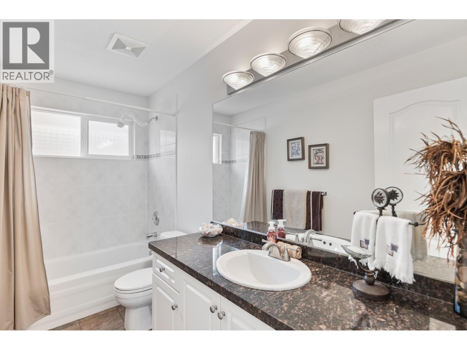 11728 CREEKSIDE STREET, Maple Ridge