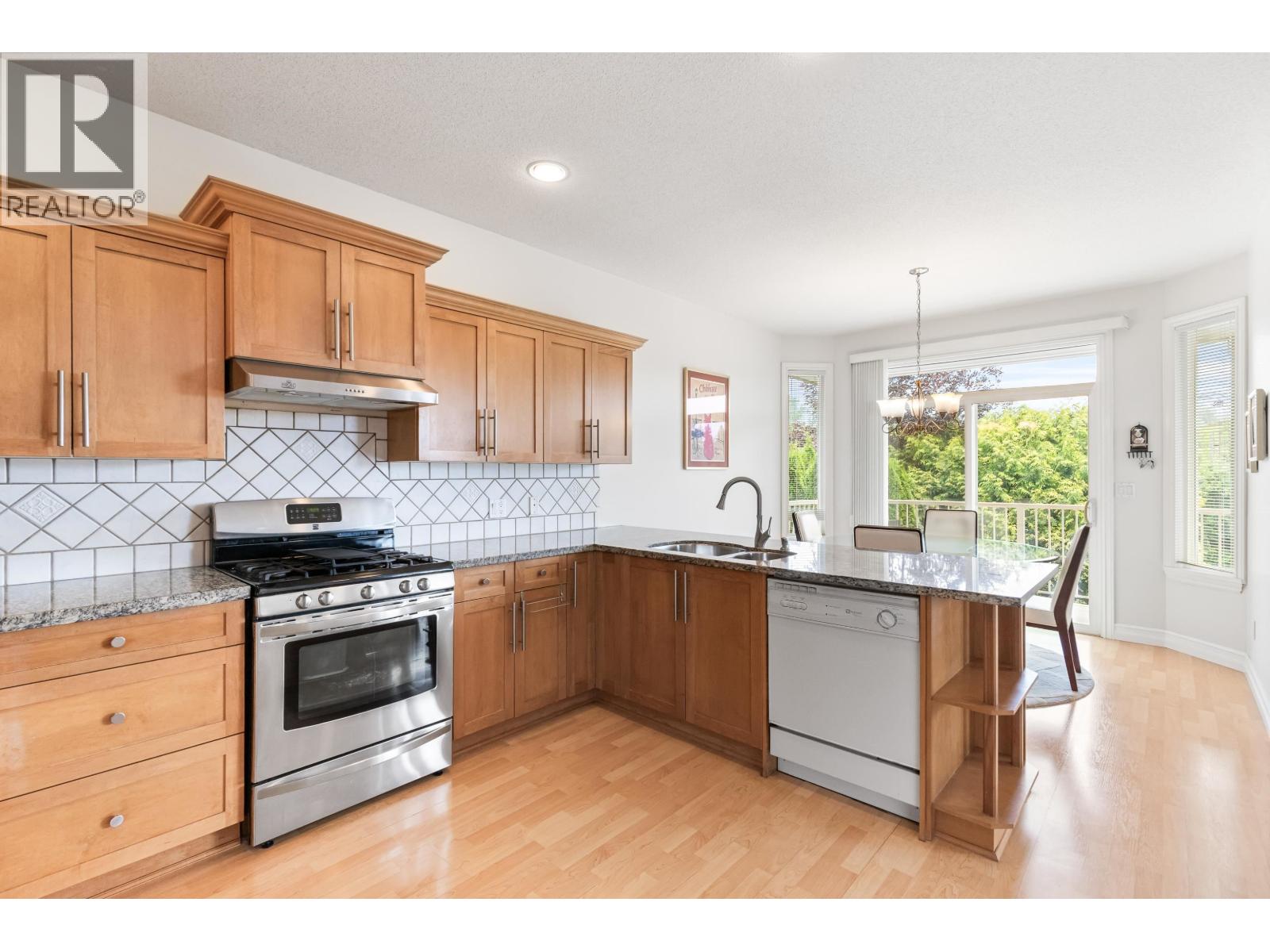 11728 CREEKSIDE STREET, Maple Ridge