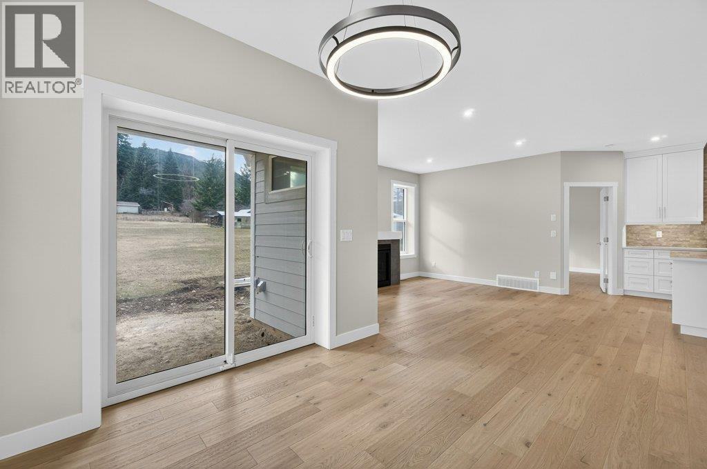 1840 10 Street SW Unit# 22, Salmon Arm