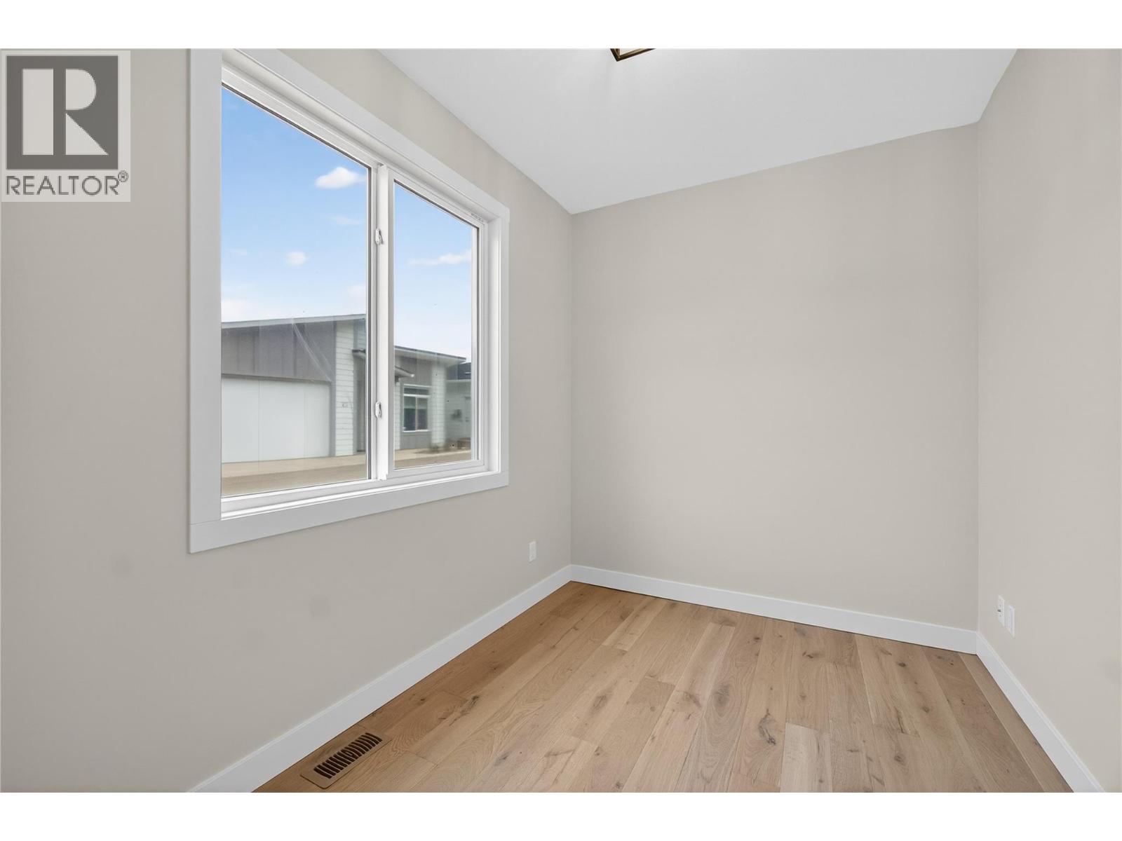 1840 10 Street SW Unit# 22, Salmon Arm