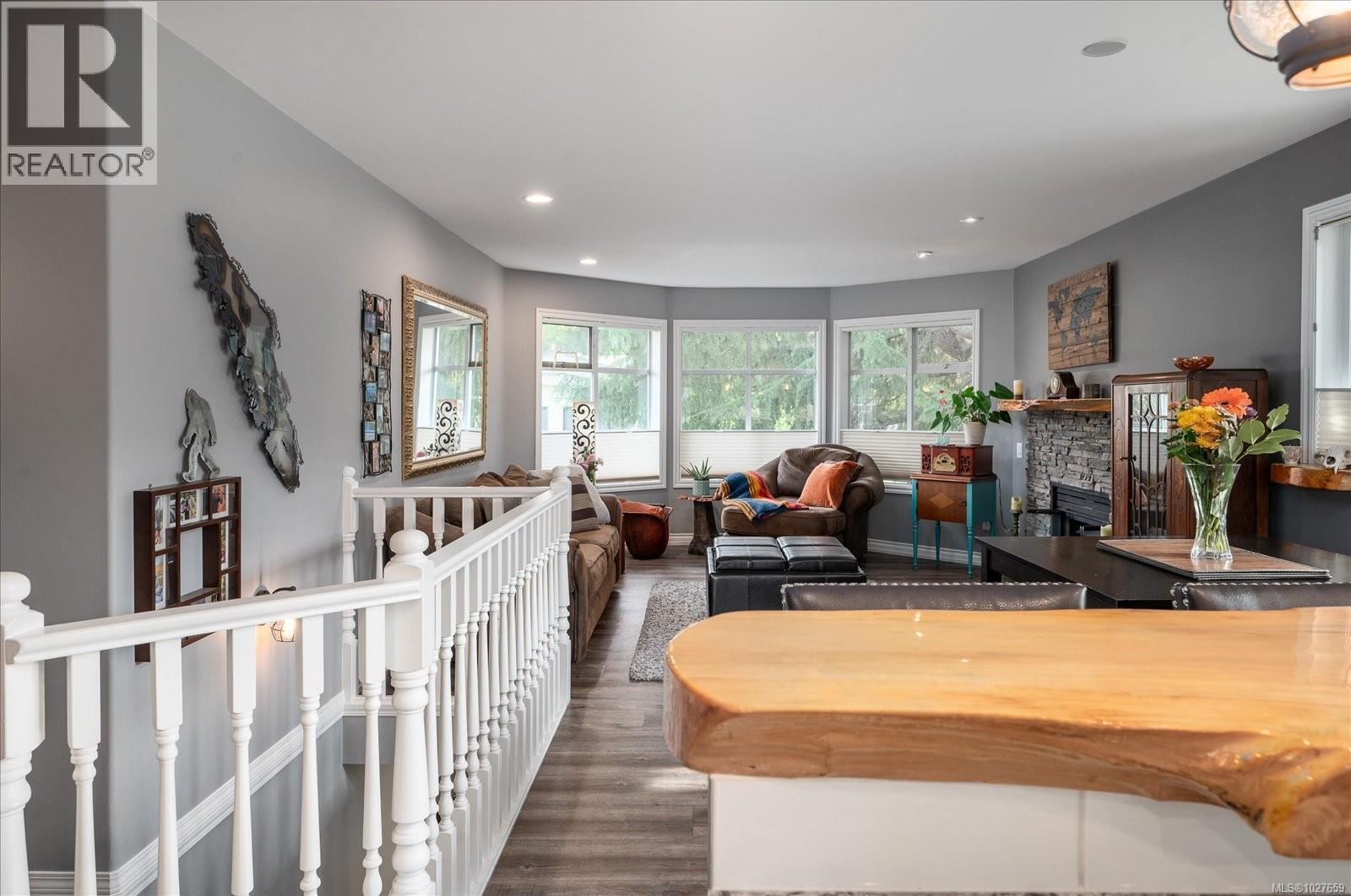 5853 Tweedsmuir Cres, Nanaimo