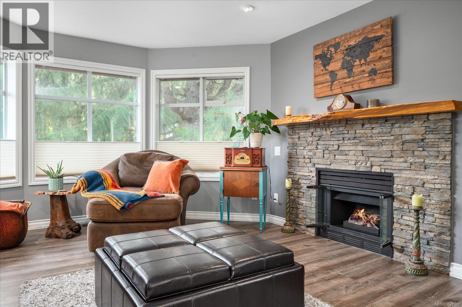 5853 Tweedsmuir Cres, Nanaimo