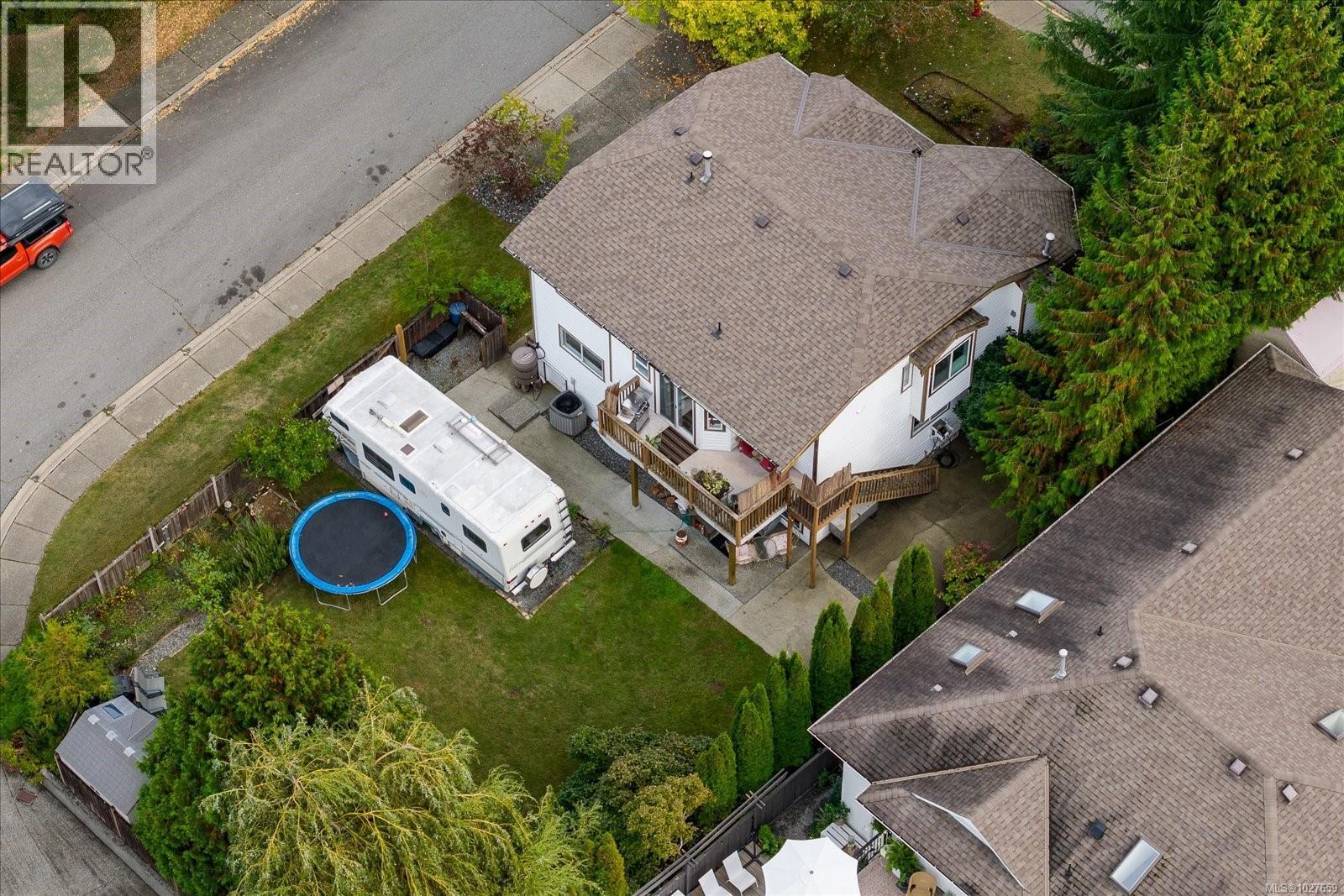 5853 Tweedsmuir Cres, Nanaimo