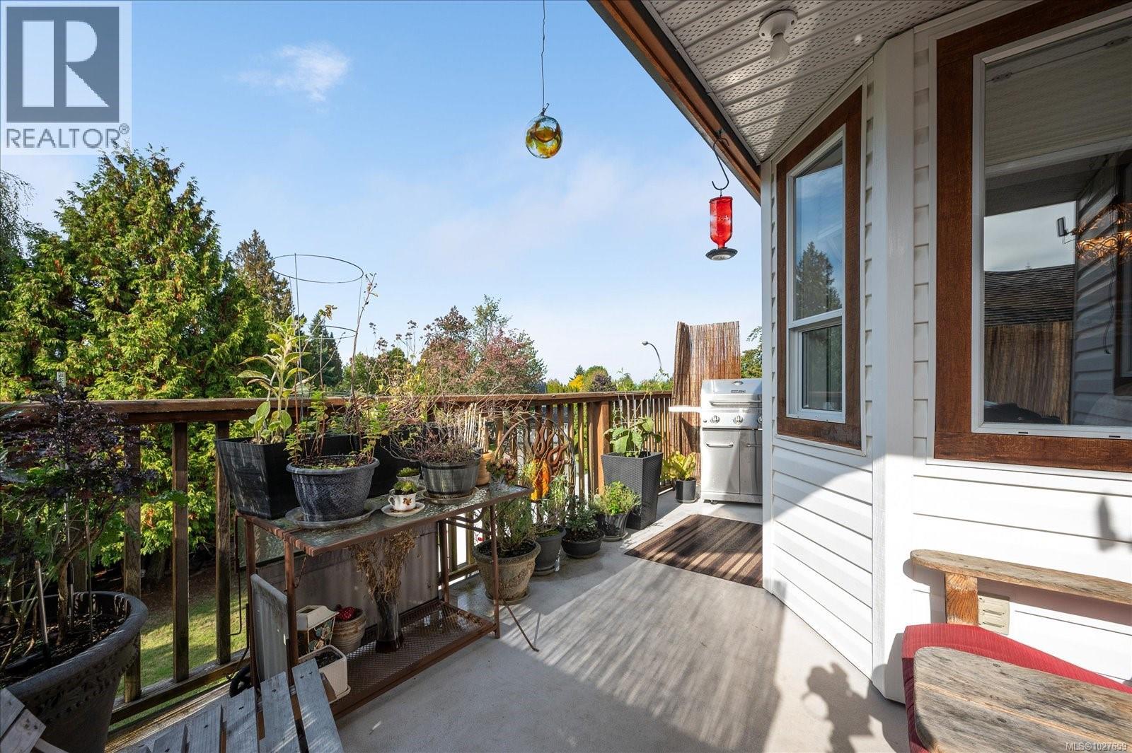5853 Tweedsmuir Cres, Nanaimo