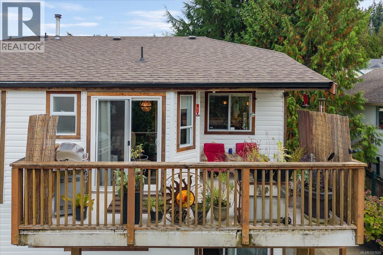 5853 Tweedsmuir Cres, Nanaimo