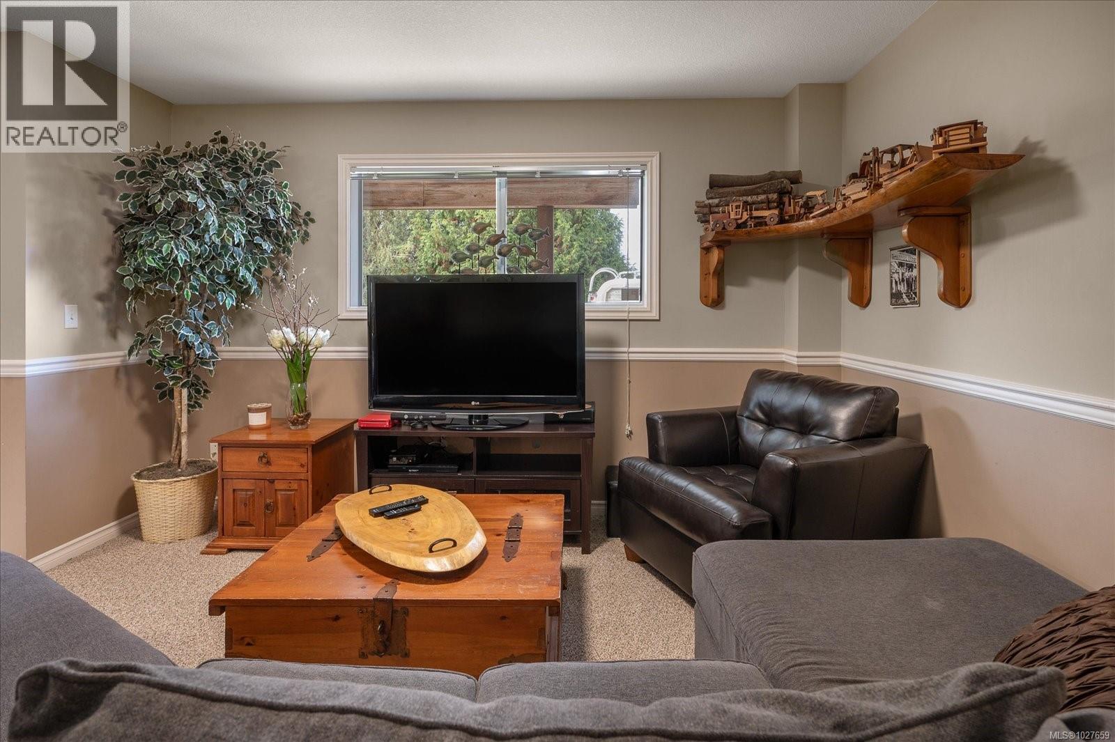 5853 Tweedsmuir Cres, Nanaimo