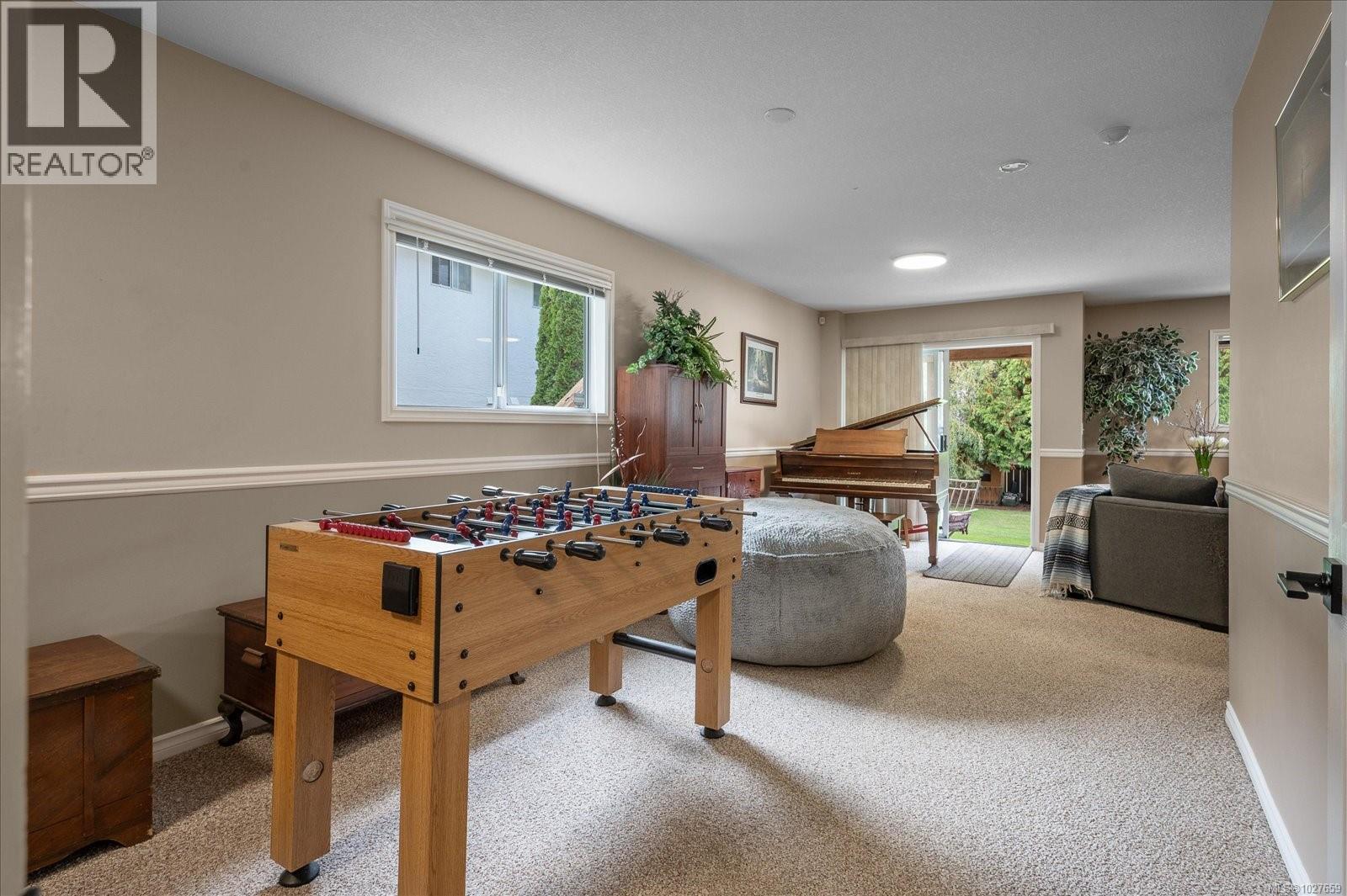 5853 Tweedsmuir Cres, Nanaimo