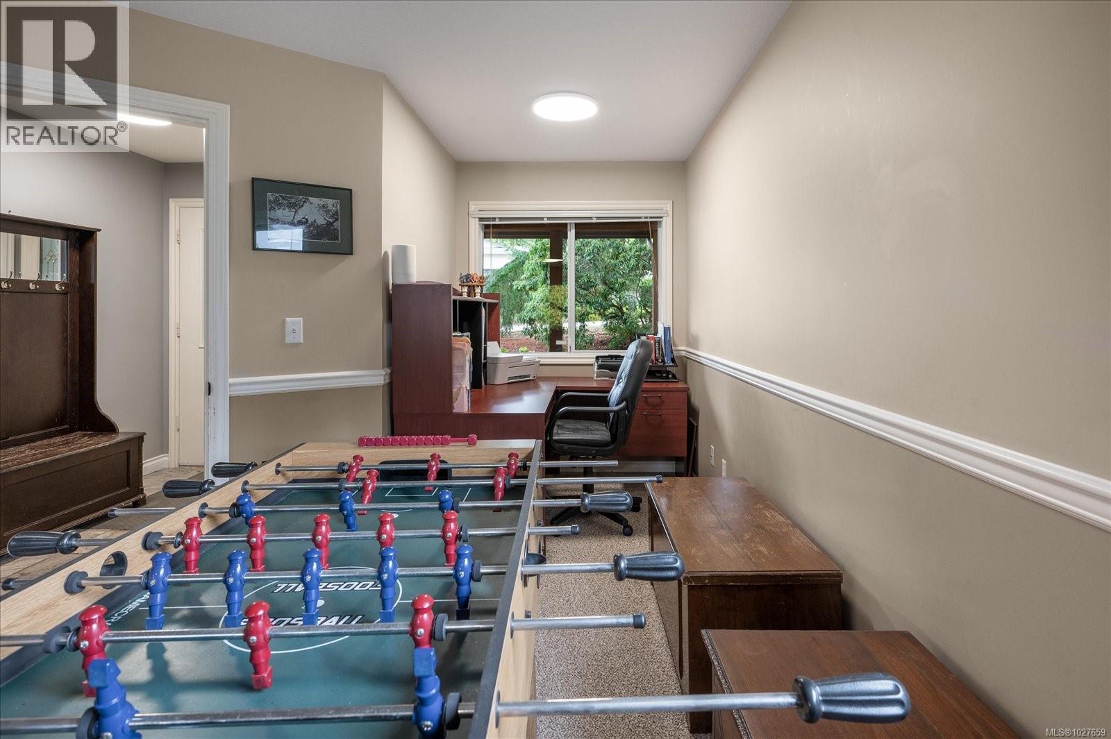 5853 Tweedsmuir Cres, Nanaimo