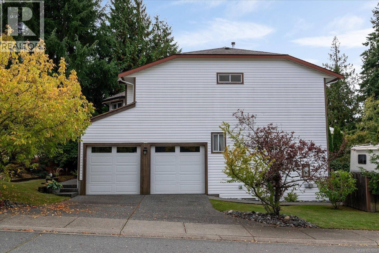 5853 Tweedsmuir Cres, Nanaimo